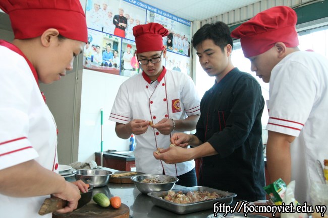 học nấu ăn chuyên nghiệp khóa học đầu bếp việt - Học Món Việt
